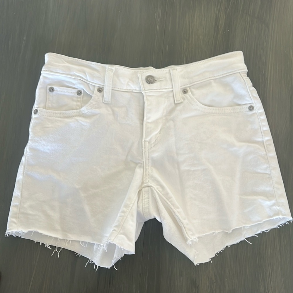Levi white shorts never worn